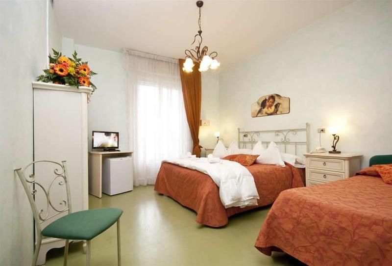 Hotel Spiaggia Marconi ริมินี ภายนอก รูปภาพ